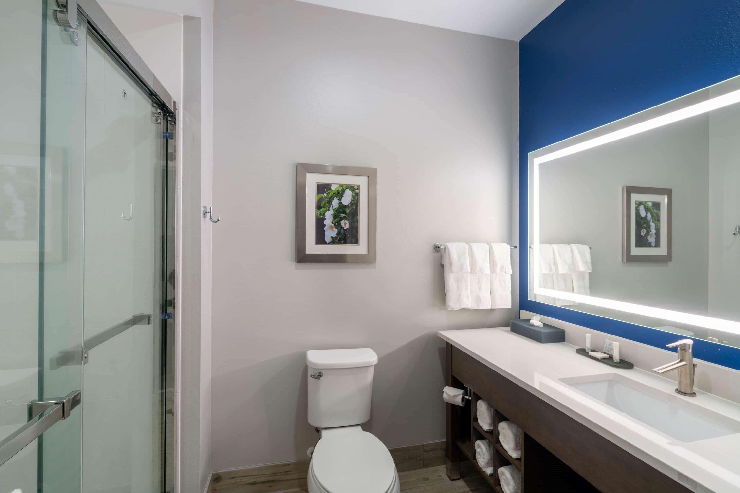 La Quinta Inn & Suites By Wyndham טיפטון מראה חיצוני תמונה