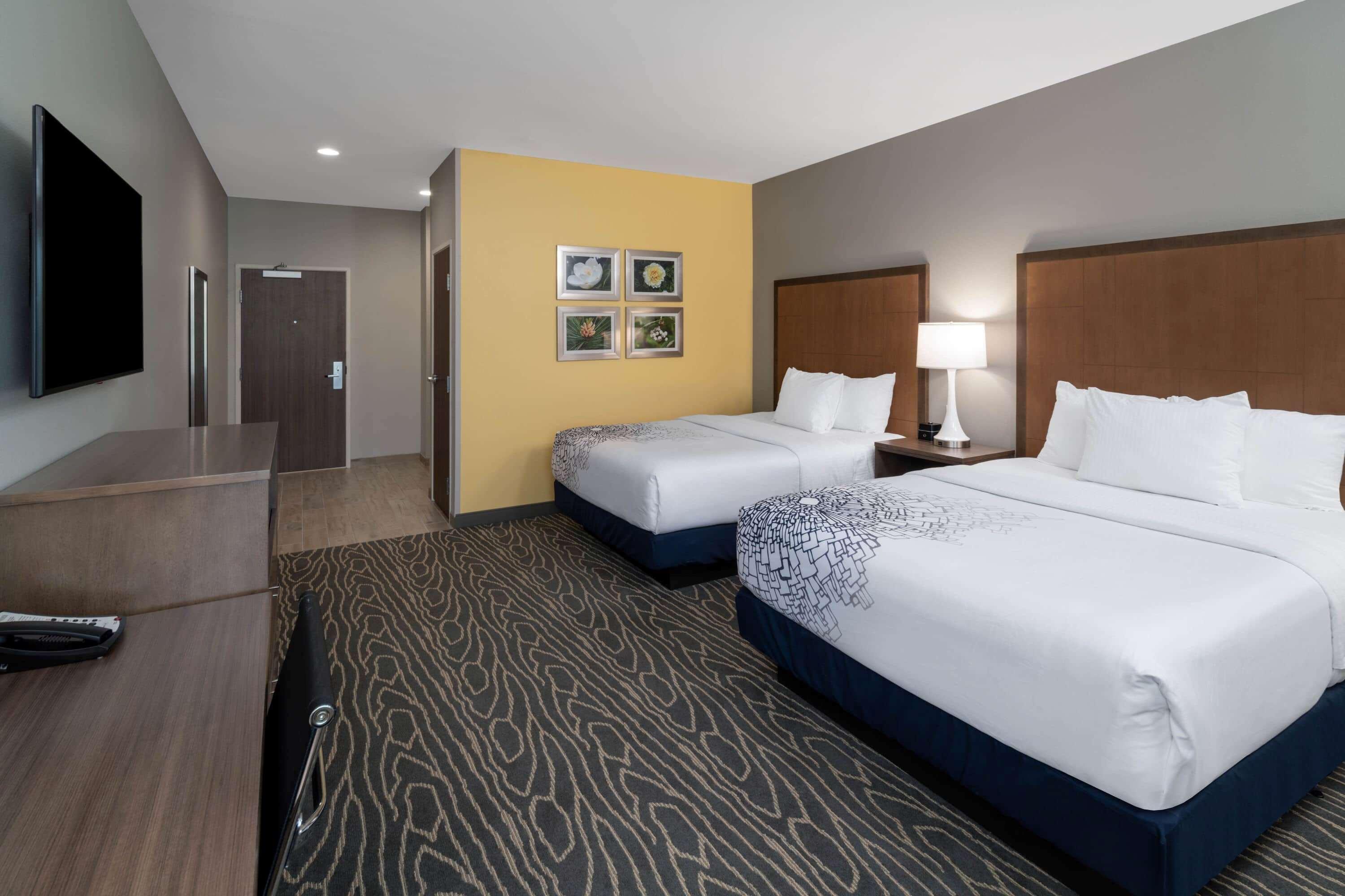 La Quinta Inn & Suites By Wyndham טיפטון מראה חיצוני תמונה