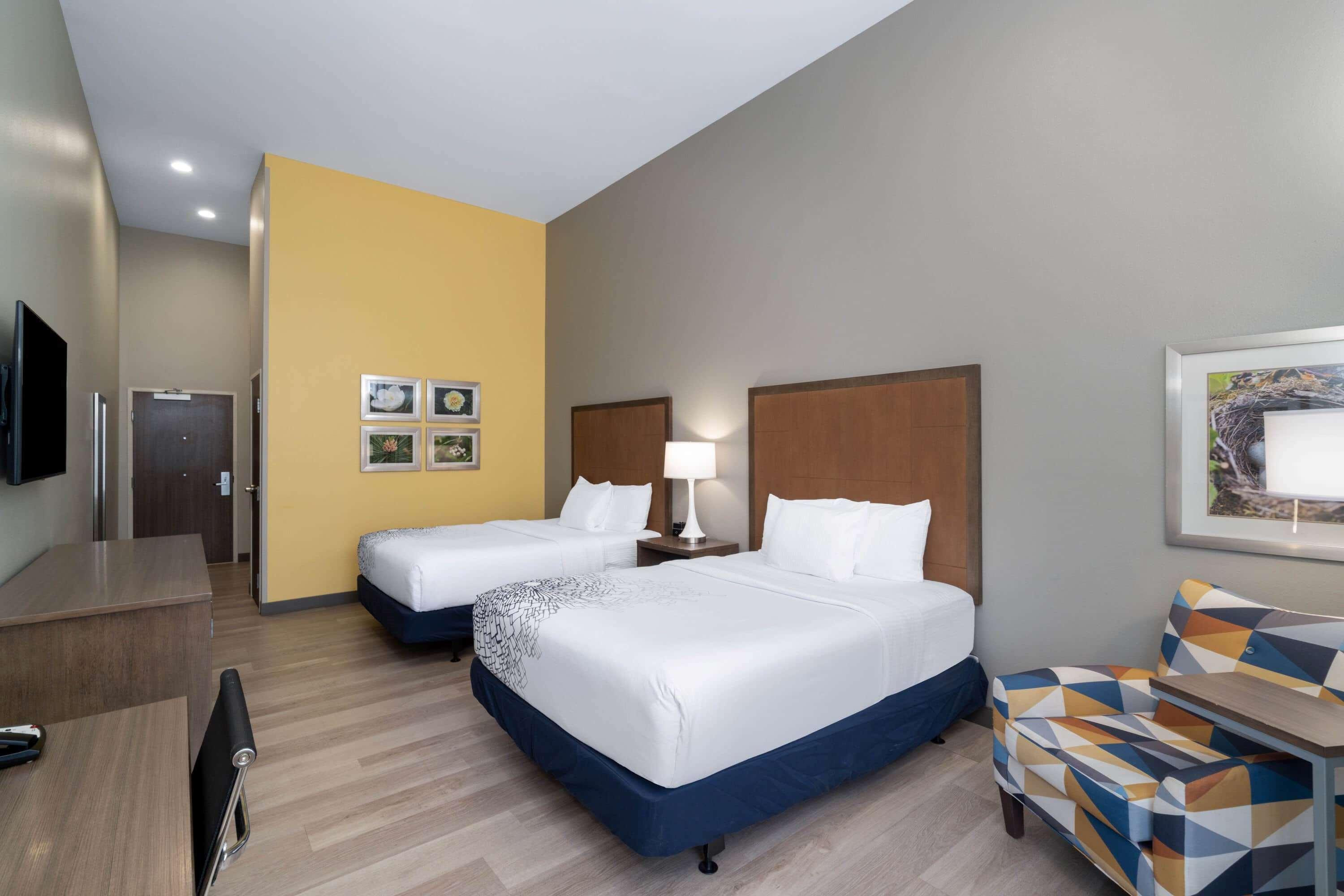 La Quinta Inn & Suites By Wyndham טיפטון מראה חיצוני תמונה