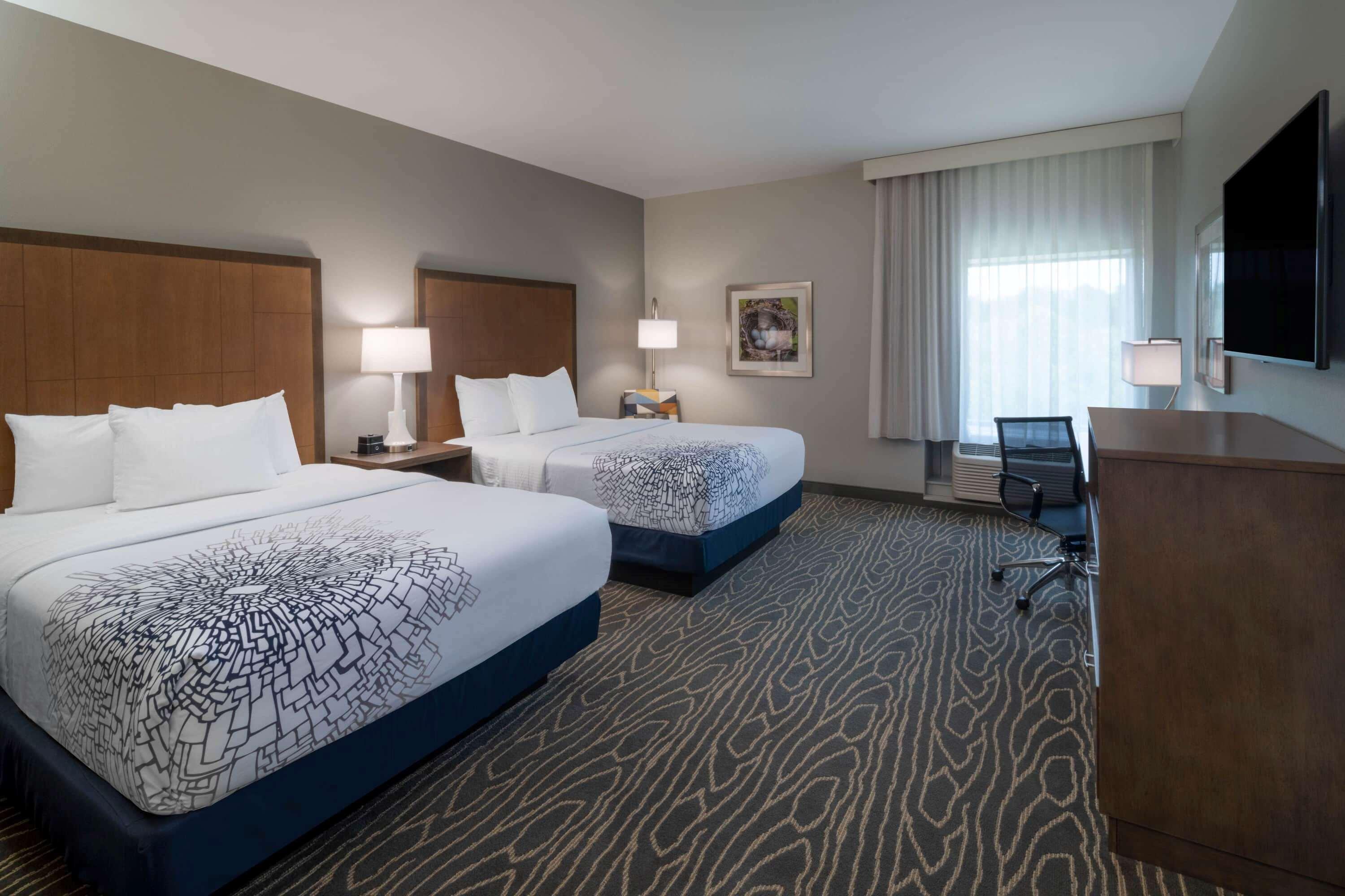 La Quinta Inn & Suites By Wyndham טיפטון מראה חיצוני תמונה
