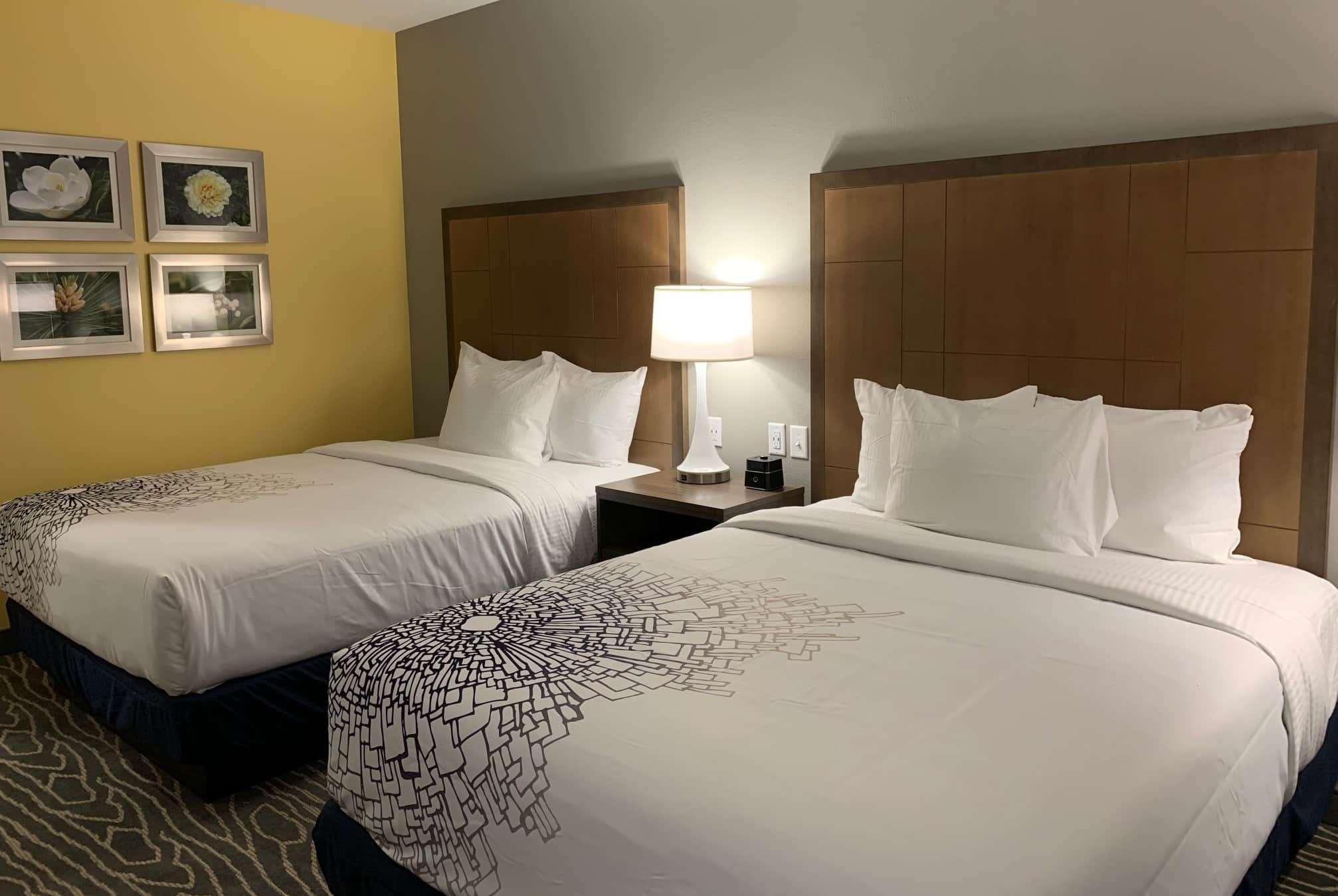La Quinta Inn & Suites By Wyndham טיפטון מראה חיצוני תמונה